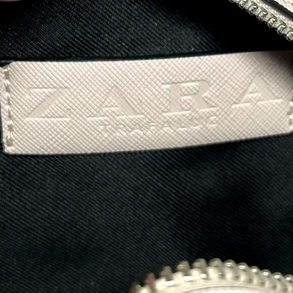 Zara Small Round Beige Handbag Metallic Handle, Chain Strap, Sculptural Mini bag - Picture 3 of 16